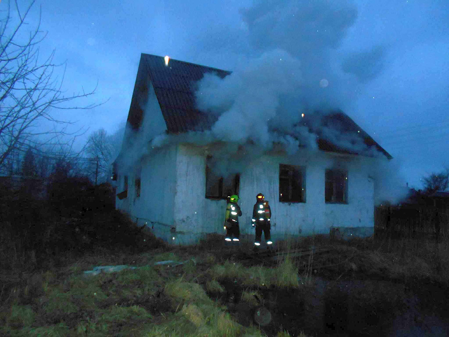 Пожары на выходных в Бобруйске и районе: две машины и дом