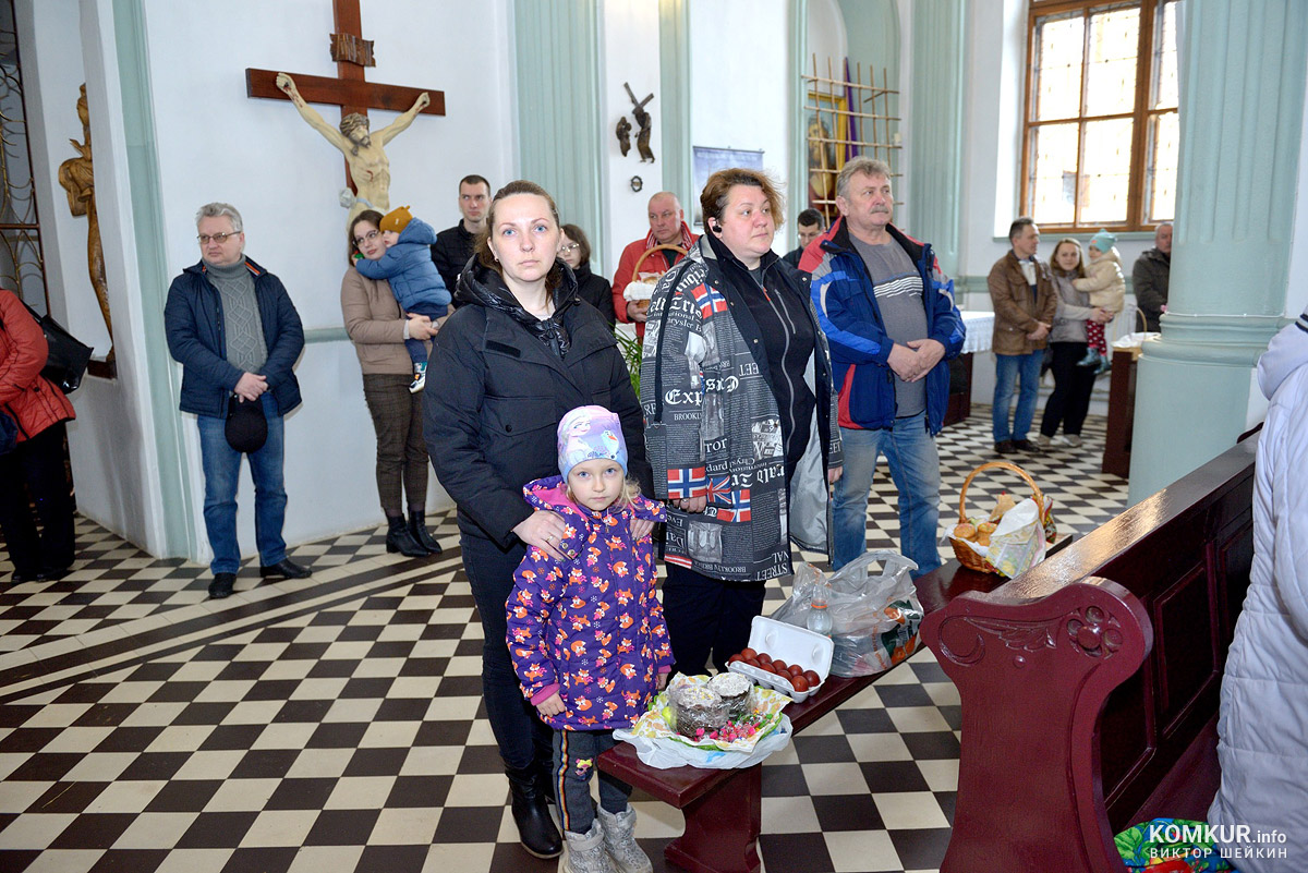 Великая Суббота: католики Бобруйска готовятся к празднованию Пасхи