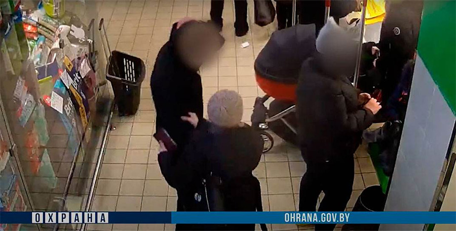 Задержание магазинного вора в Бобруйске попало на видео