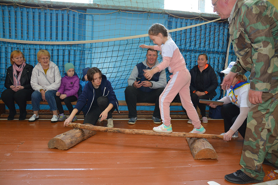 Учебно-полевой сбор курсантов Университета гражданской защиты МЧС завершился на Бобруйщине