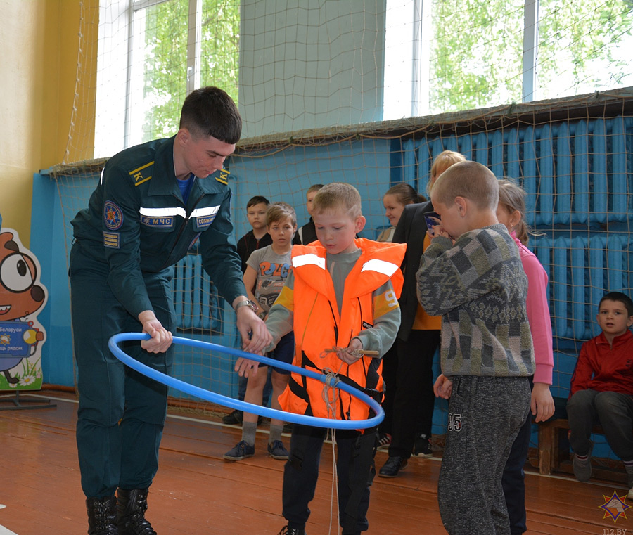 Учебно-полевой сбор курсантов Университета гражданской защиты МЧС завершился на Бобруйщине