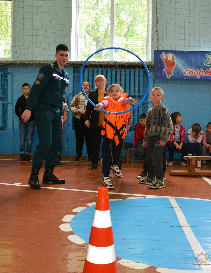 Учебно-полевой сбор курсантов Университета гражданской защиты МЧС завершился на Бобруйщине