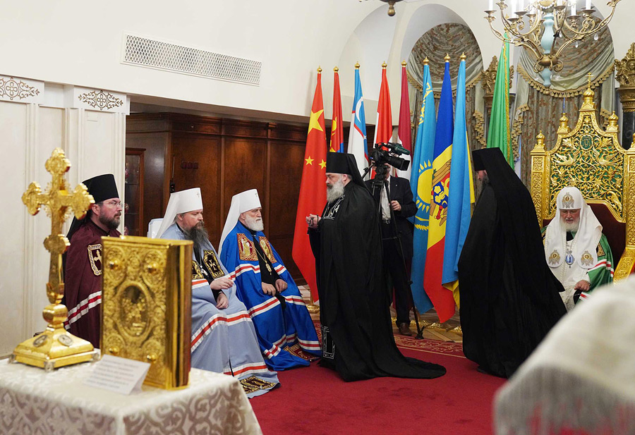 1 июня, по окончании всенощного бдения, в Тронном зале кафедрального соборного Храма Христа Спасителя в Москве Святейший Патриарх Московский и всея Руси Кирилл возглавил чин наречения архимандрита Георгия (Войтовича), клирика Пинской епархии, во епископа Пинского и Лунинецкого и архимандрита Евсевия (Тюхлова), клирика Новогрудской епархии, во епископа Слуцкого и Солигорского.