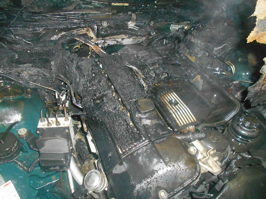 16 июня в 23.57 спасателям поступило сообщение о горящем автомобиле на улице Интернациональной.