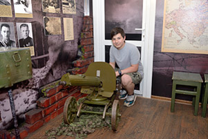 Белорусский государственный музей истории ВОВ представил передвижную экспозицию в Бобруйске