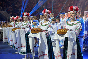 «Венок дружбы»: торжественное открытие фестиваля и гала-концерт. Фоторепортаж