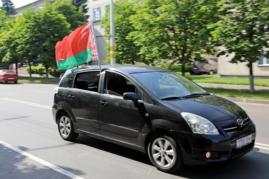 Автопробег «За Победу!» в Бобруйске: от крепости до станции