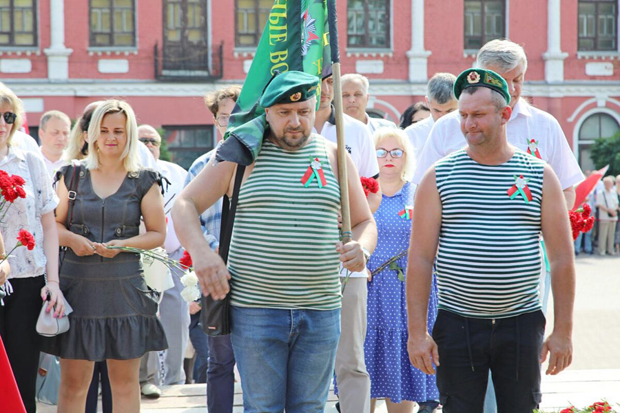 В Бобруйске прошел митинг «Зямля пад белымi крыламi…», посвященный Дню Независимости Республики Беларусь