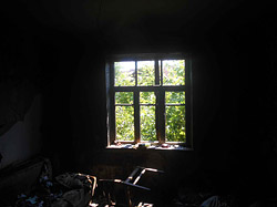 В Бобруйске загорелся 8-квартирный барак