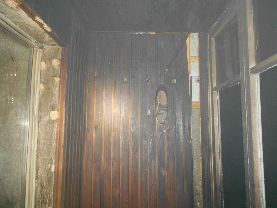 В многоэтажке на улице Заводской в Бобруйске загорелся балкон