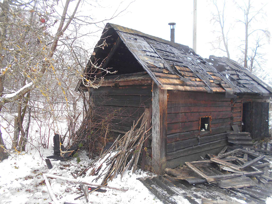 В Бобруйке загорелся гараж, в деревне под Бобруйском – баня