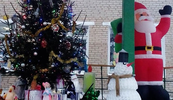 В Бобруйском районе пройдет смотр-конкурс на лучшее праздничное оформление новогодних елок и прилегающих к ним территорий, сообщает Бобруйский райисполком на своем официальном сайте.