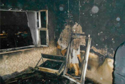 На пожаре в Бобруйске спасли женщину, жильцов соседних квартир эвакуировали (добавлены фото)
