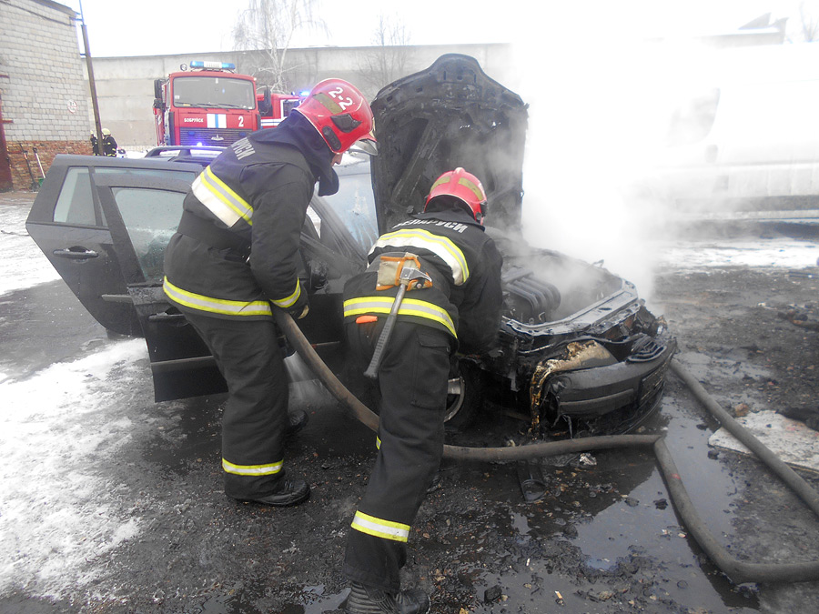 Два пожара в Бобруйске: горели хозпостройки и машина