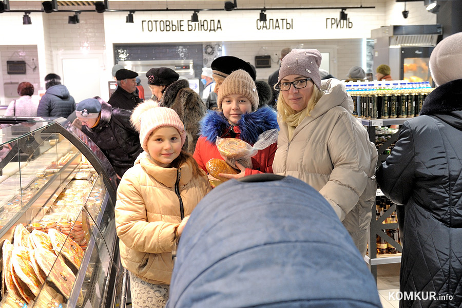 Открылся первый супермаркет «Виталюр» под управлением «Санты» в Бобруйске