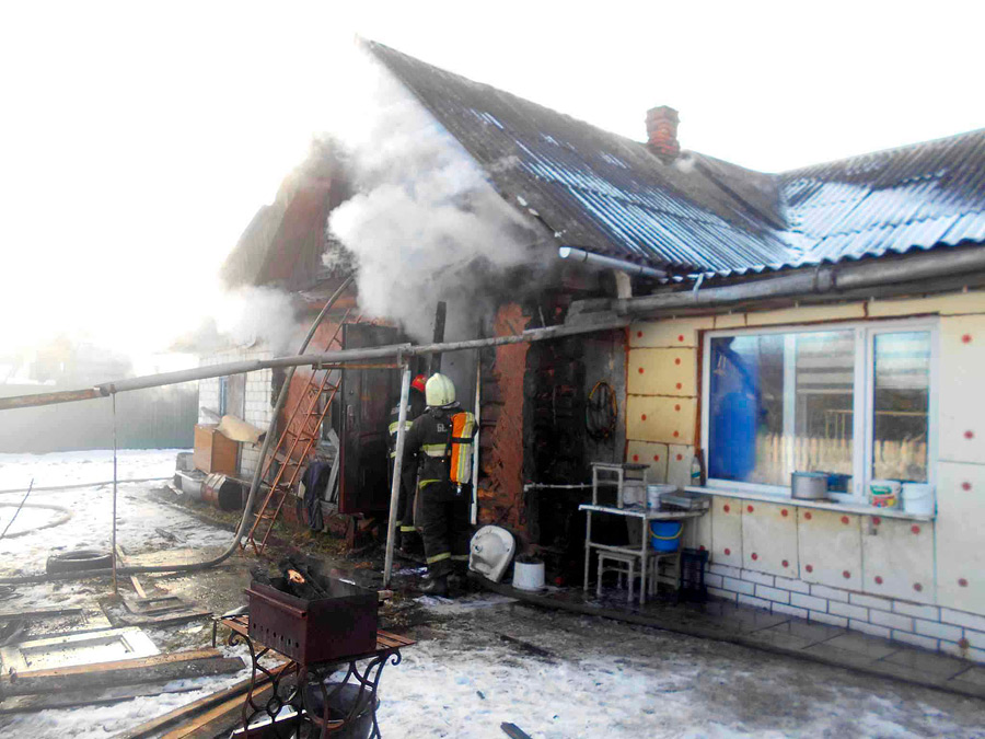 В воскресенье, 12 февраля, в 15.27 бобруйским спасателям поступило сообщение о пожаре в жилом одноэтажном доме на улице Кирпичной.