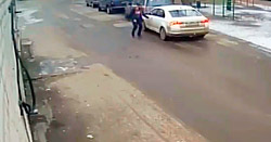 В Бобруйске водитель совершил ДТП, скрылся, а через несколько дней пришел в милицию с другим заявлением (видео)