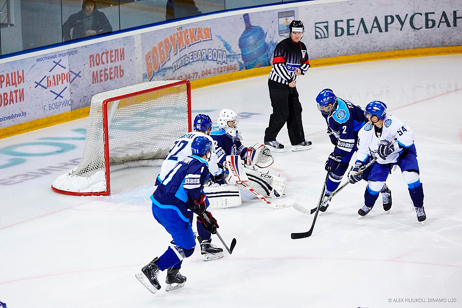 Сегодня в Бобруйске большой хоккей! В Молодежной хоккейной лиге стартует квалификационный этап розыгрыша Кубка Харламова 