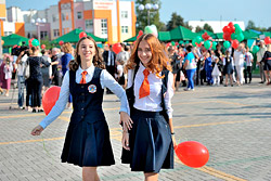 В Беларуси введут второй элемент школьной формы – на выбор школ