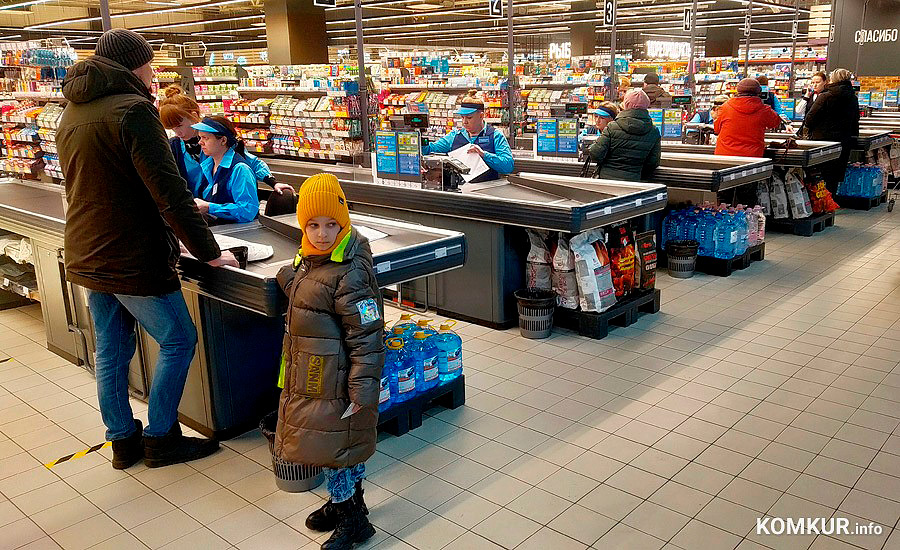 Федерация профсоюзов Беларуси провела очередной ежемесячный мониторинг цен. Специалисты посетили 117 районов и городов и проанализировали стоимость, а также наличие товара в 234 магазинах.
