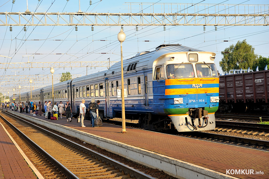 БЖД назначила более 130 дополнительных поездов на выходные и праздничные дни весны
