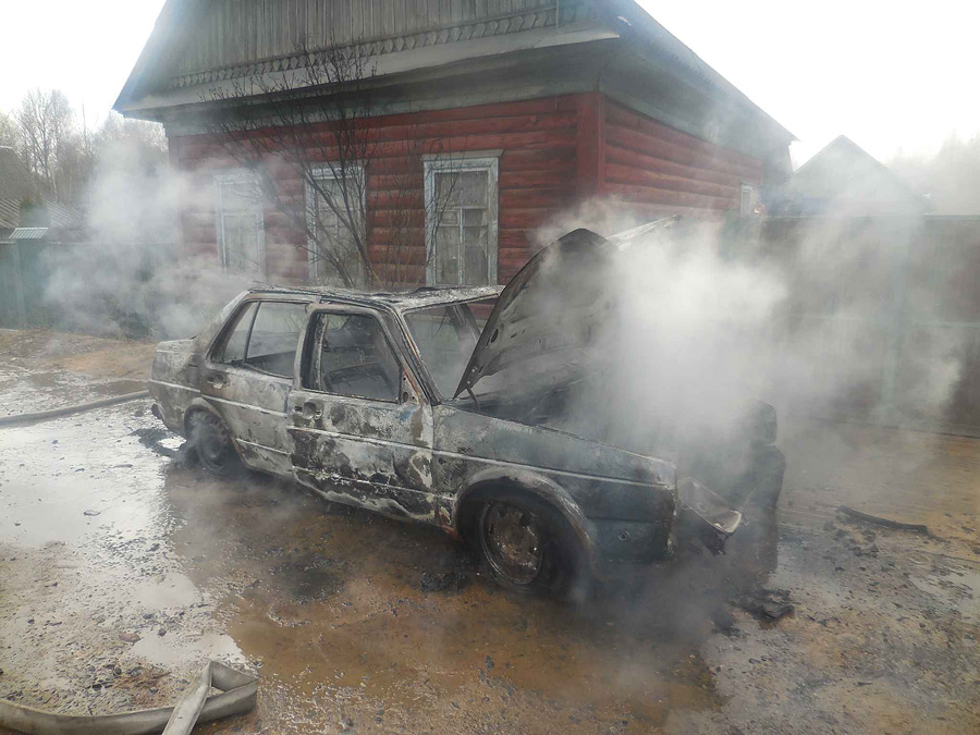 Пожары в Бобруйском районе – горели машины и баня