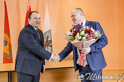 Служебное удостоверение вручили новому генеральному директору ОАО «Белшина»