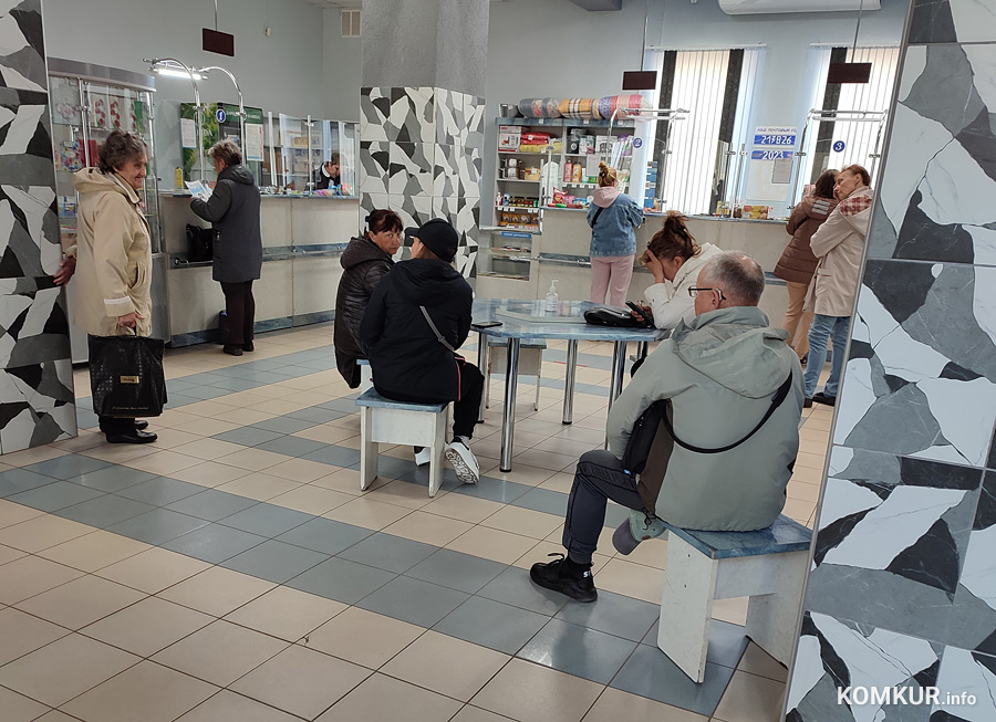 «Белпочта» организует досрочную выплату пенсий и пособий в мае, сообщила пресс-служба предприятия.