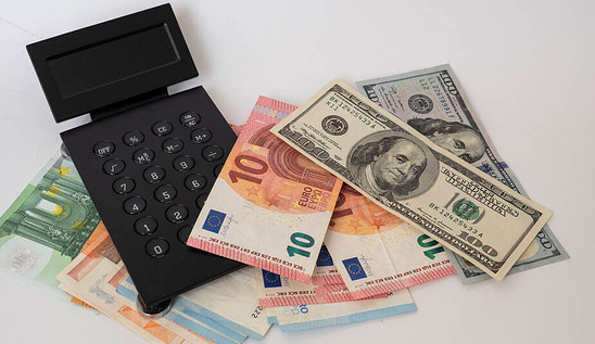 Нацбанк Беларуси установил следующие курсы валют на пятницу, 12 мая
