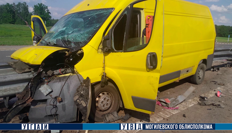 Под Бобруйском погиб водитель микроавтобуса