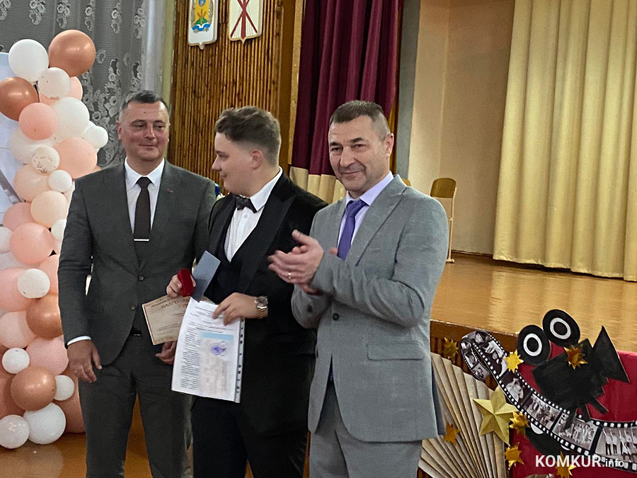 У выпускников и педагогов СШ №20 Бобруйска есть много поводов для гордости