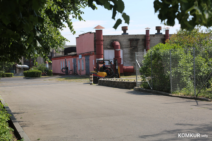 Мы побывали в ОАО «Беларусьрезинотехника» и узнали об уплате долгов, продаже имущества и вере в производство