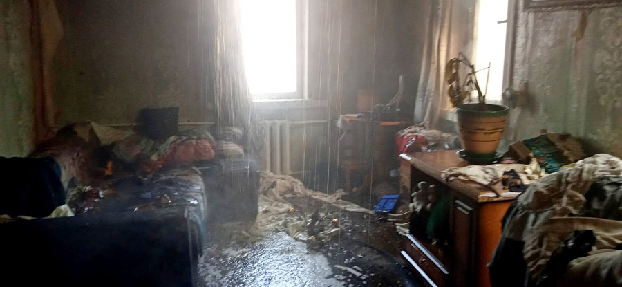 Дневной пожар в Бобруйске: загорелся жилой дом