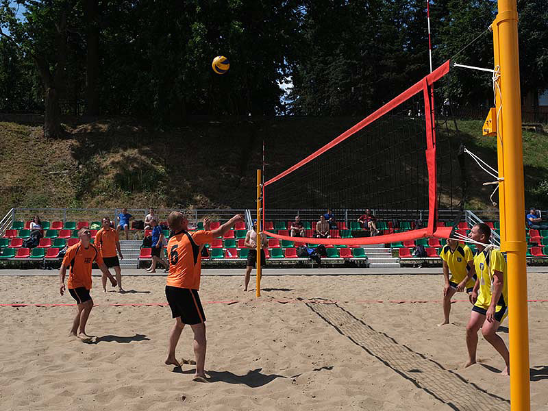Соревнования по пляжному волейболу среди подразделений МЧС области прошли в Бобруйске. Наши – лучшие!
