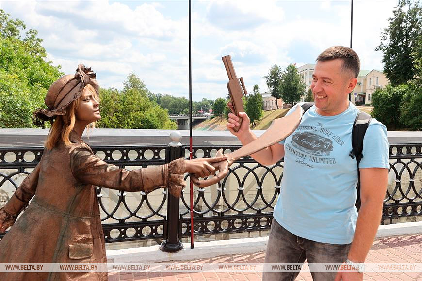 Фотофакт: на улицах фестивального Витебска