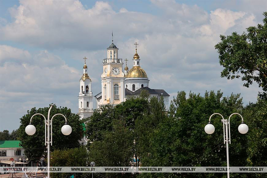 Фотофакт: на улицах фестивального Витебска