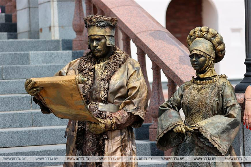 Фотофакт: на улицах фестивального Витебска