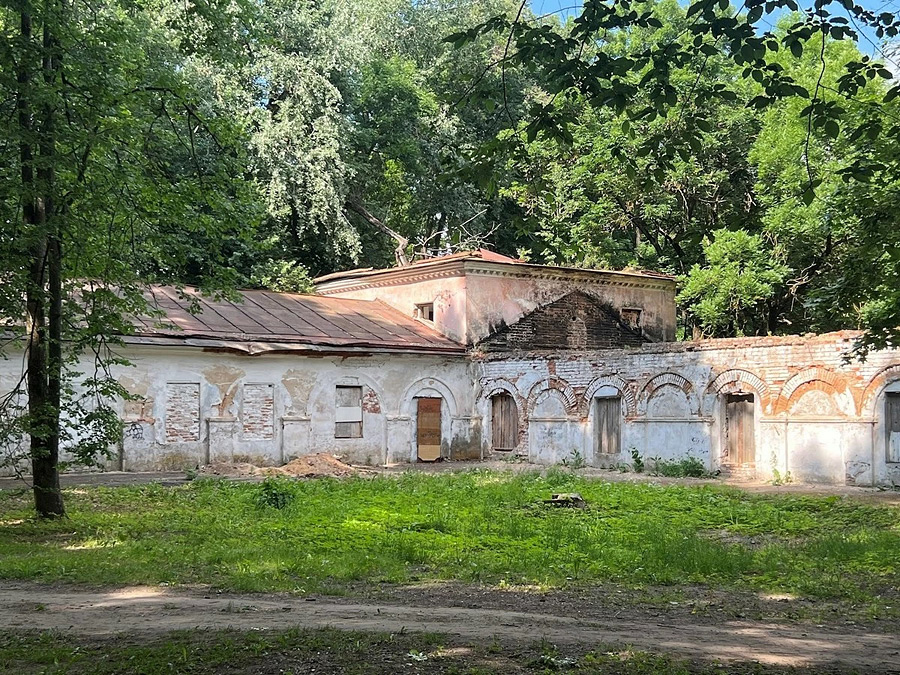 Почему в этом дворце кружится голова? Рассказываем про дворец Булгаков в Жиличах, который в свое 200-летие снова открыл двери