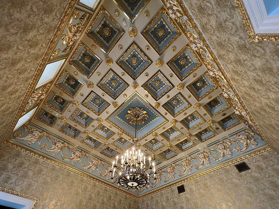 Почему в этом дворце кружится голова? Рассказываем про дворец Булгаков в Жиличах, который в свое 200-летие снова открыл двери