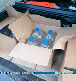Бобруйчанин перевозил несколько десятков канистр со спиртом
