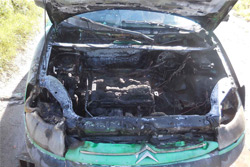 На улице Свердлова в Бобруйске горел легковой автомобиль