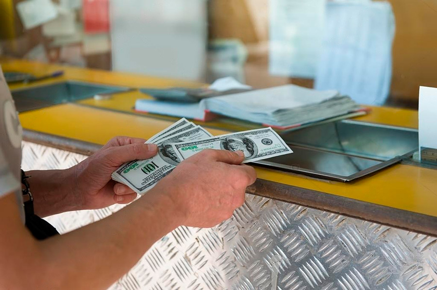 Нацбанк Беларуси установил следующие курсы валют на 7 июля: