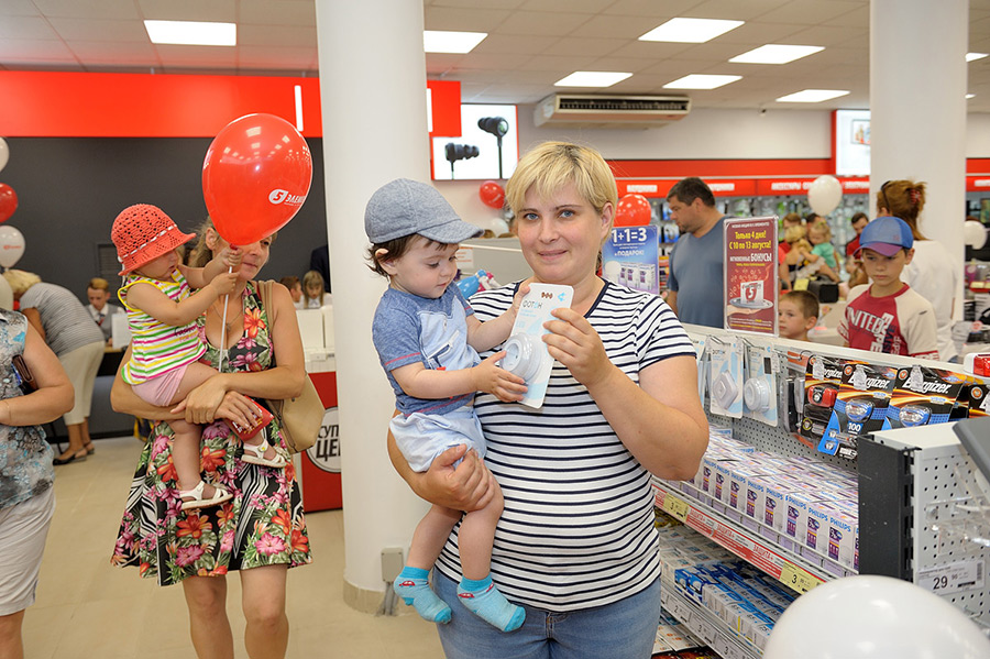Стало известно, сколько белорусы ежедневно тратят на покупки