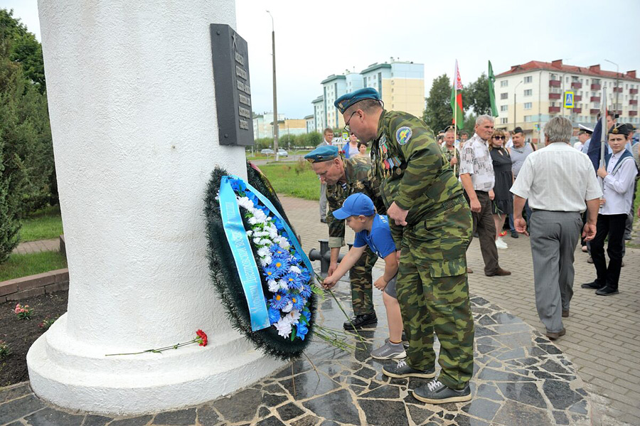 Кого из моряков наградили в Бобруйске