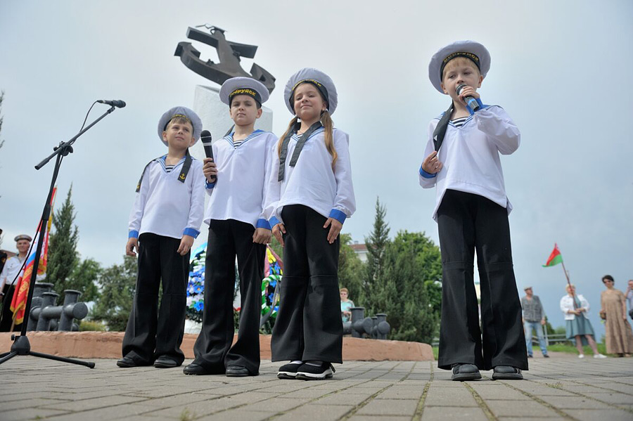 Кого из моряков наградили в Бобруйске