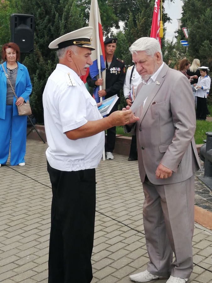 Кого из моряков наградили в Бобруйске