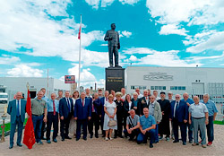 В России продолжается установка памятников Сталину