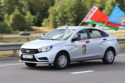 Бобруйская автошкола ДОСААФ поздравляет всех водителей с Днем автомобилиста и дорожника