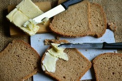 Идея для завтрака: как разнообразить бутерброды с маслом
