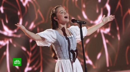 16-летняя могилевчанка Кристина Старостина второй раз участвует в шоу на НТВ «Ты супер!», куда берут детей из непростых в социальном плане семей